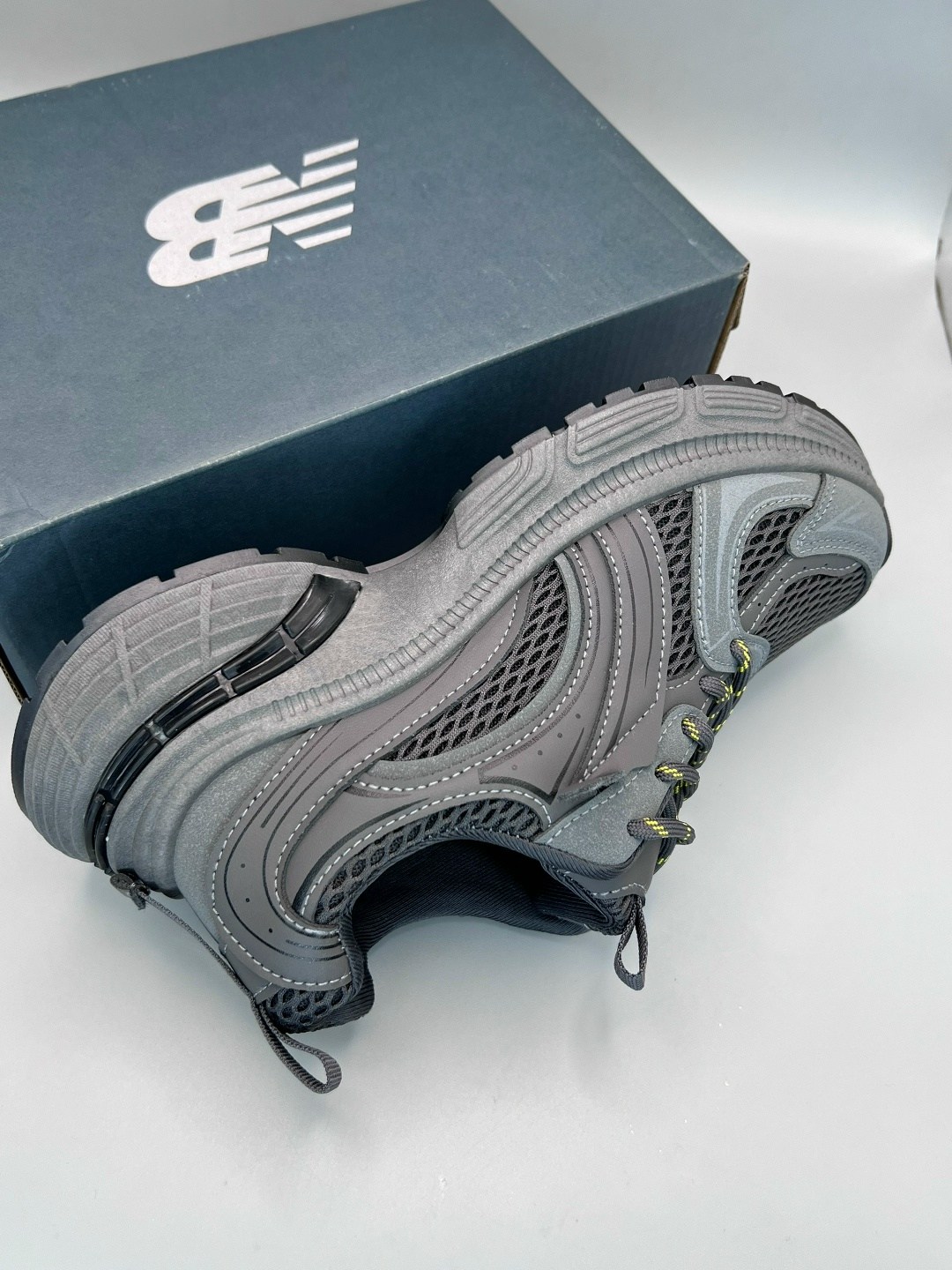 кроссовки balenciaga,кроссовки баленсиага 10 xl,женские кроссовки,кроссовки sneaker tess 12 balenciaga,кроссовки balenciaga balenciaga 6xl sneaker 'worn-out - taupe grey'