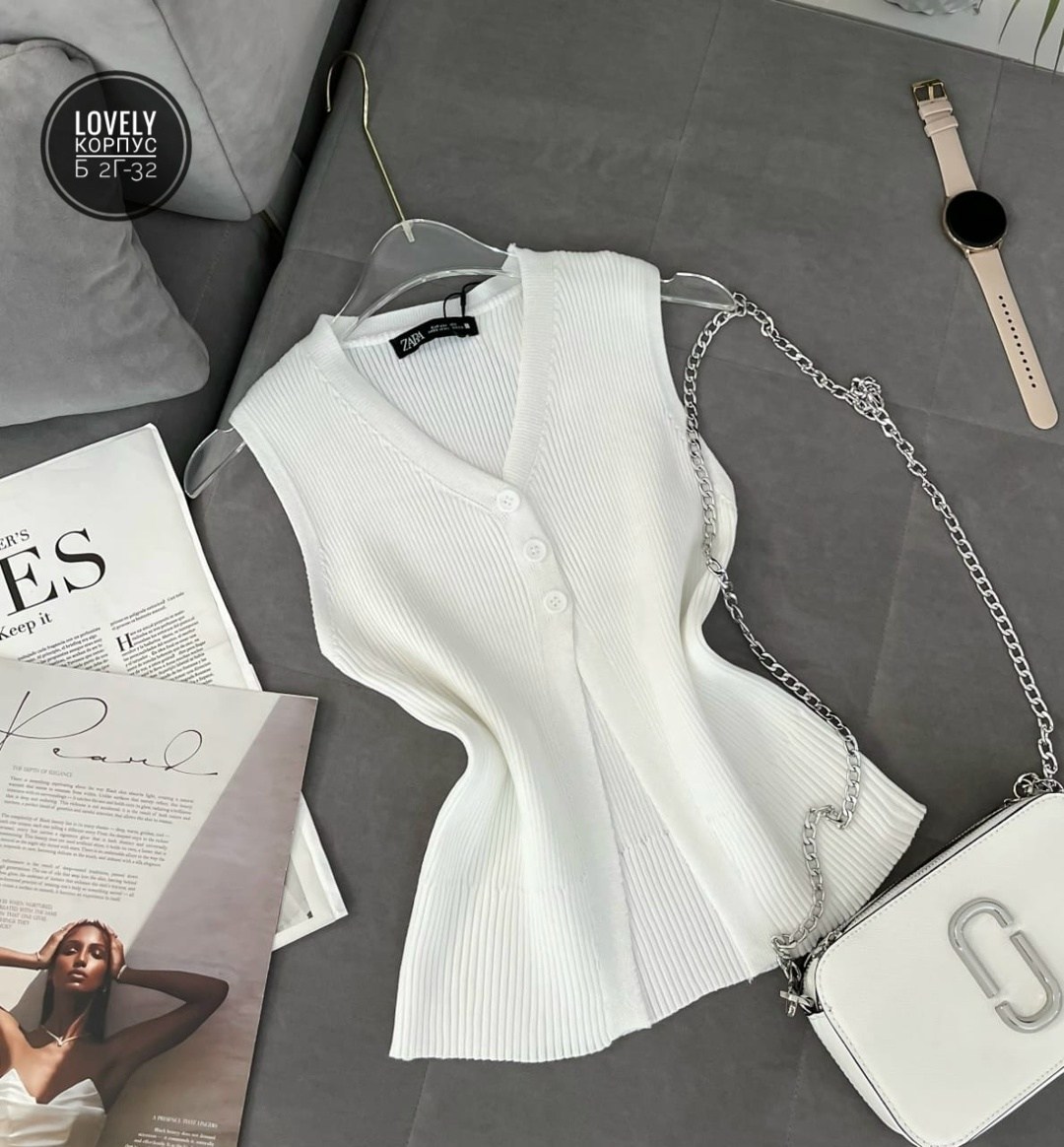 жилетка женская,женская кофта,жилет вязаный,трикотажный жилет,жилет женский