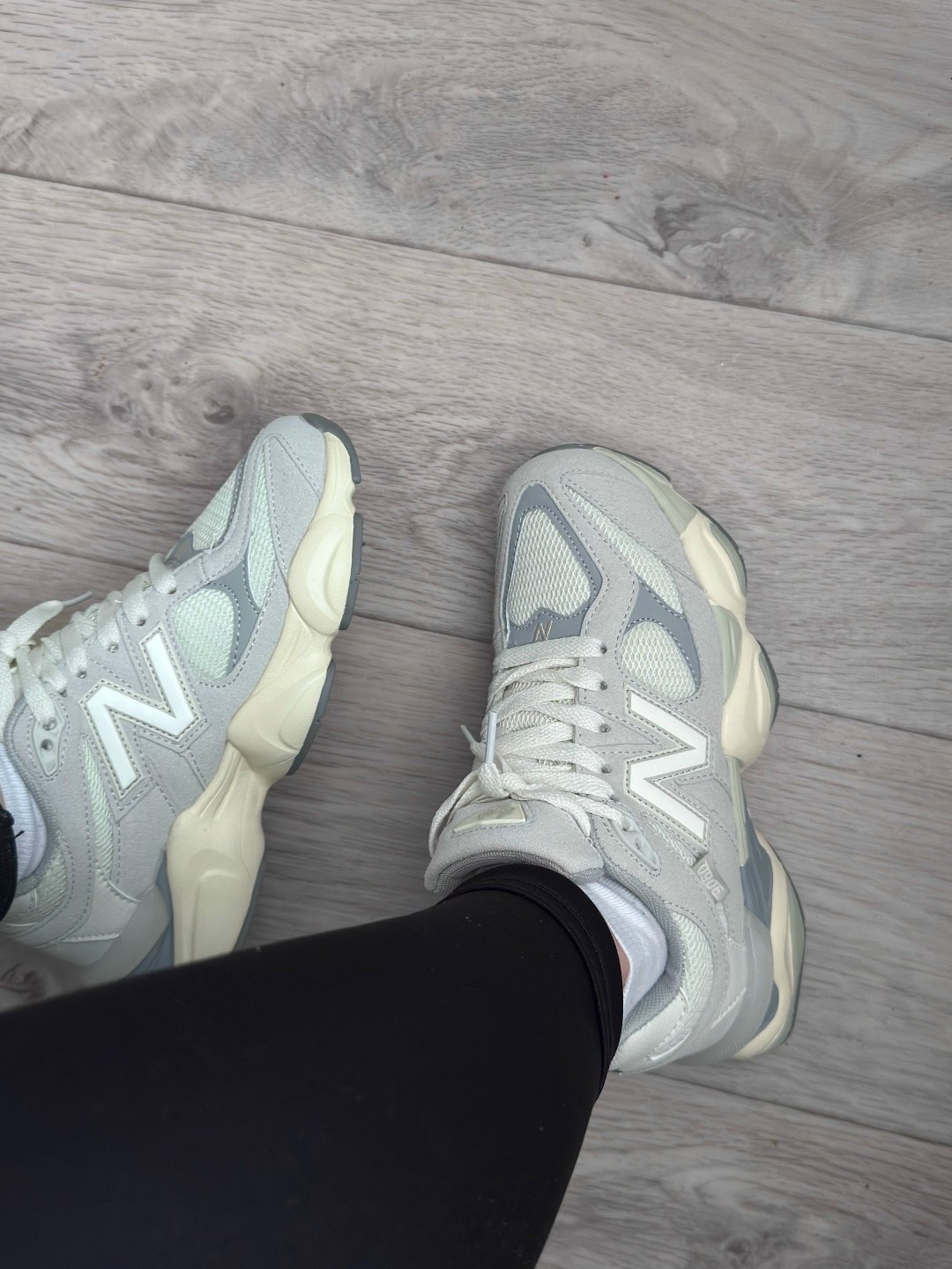 ,adidas falcon,женские кроссовки adidas,adidas yung 1,женские кроссовки