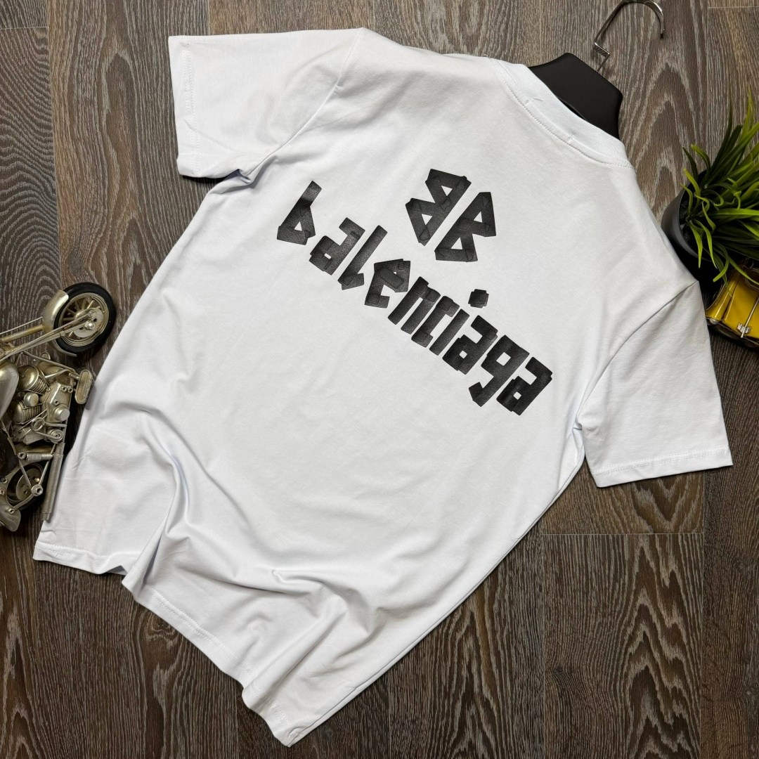 футболка balenciaga,футболка с коротким рукавом в стиле balenciaga,баленсиага кристобаль,футболки для мужчин