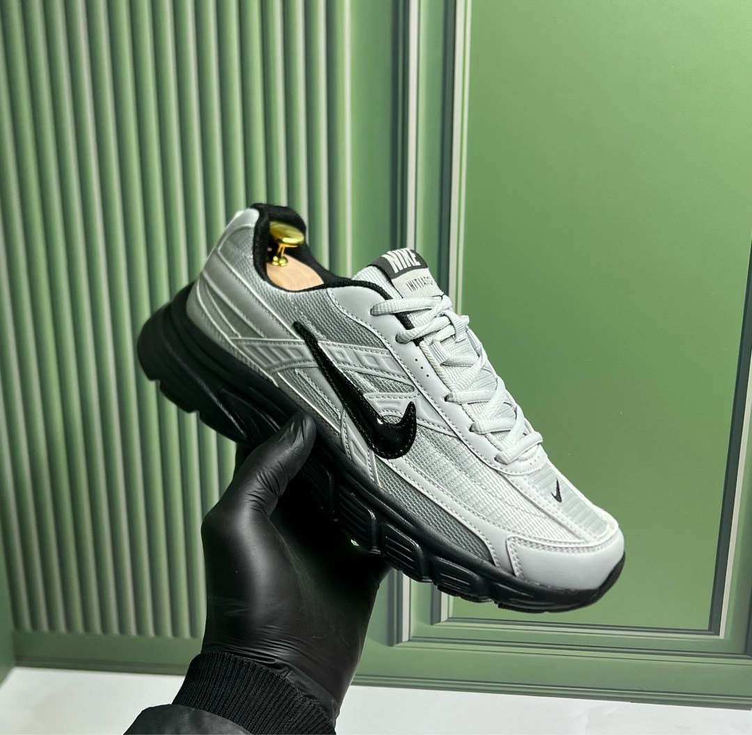 кроссовки nike initiator,кроссовки nike,nike initiator,кроссовки женские nike wmns initiator white/metallic silver,кроссовки
