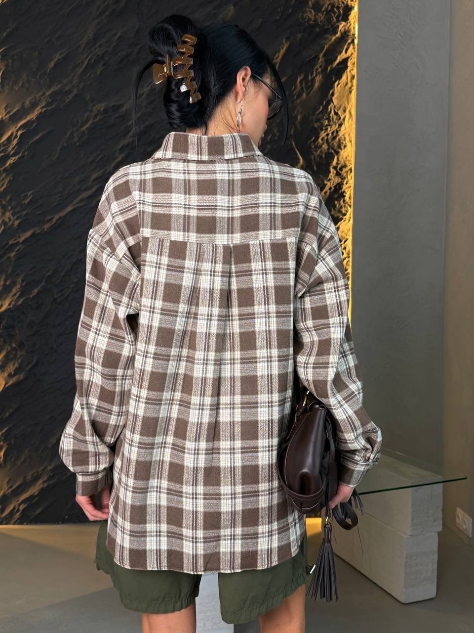 рубашка классическая в клетку оверсайз la fashion,рубашка оверсайз в клетку thirteen brand,рубашка коричневая в клетку оверсайз удлиненная arsshopp,рубашка коричневая в клетку оверсайз удлиненная,руба