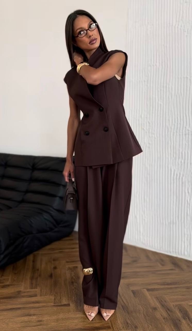 костюм двойка жилетка с объемными плечами+ брюки,брючный костюм женский,брючный костюм,брючный костюм с жилетом,костюм брючный с жилетом шоколадно-коричневый