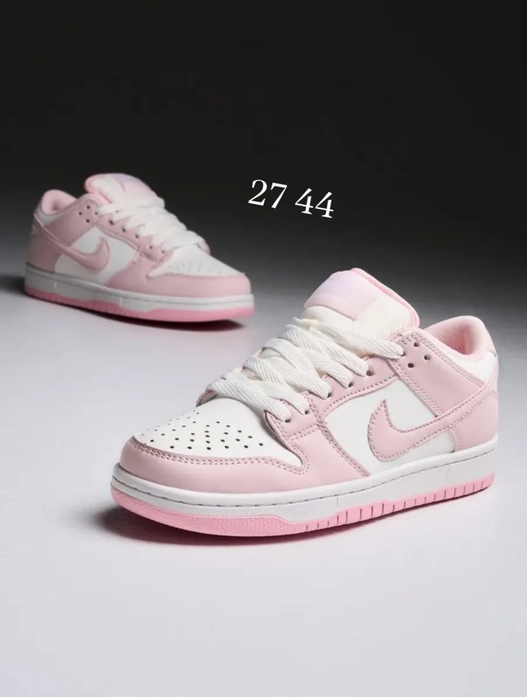 nike dunk low gs 'triple pink',кроссовки nike sb dunk low pink,розовые кроссовки,кроссовки nike dunk low gs triple pink,кроссовки nike dunk sb low