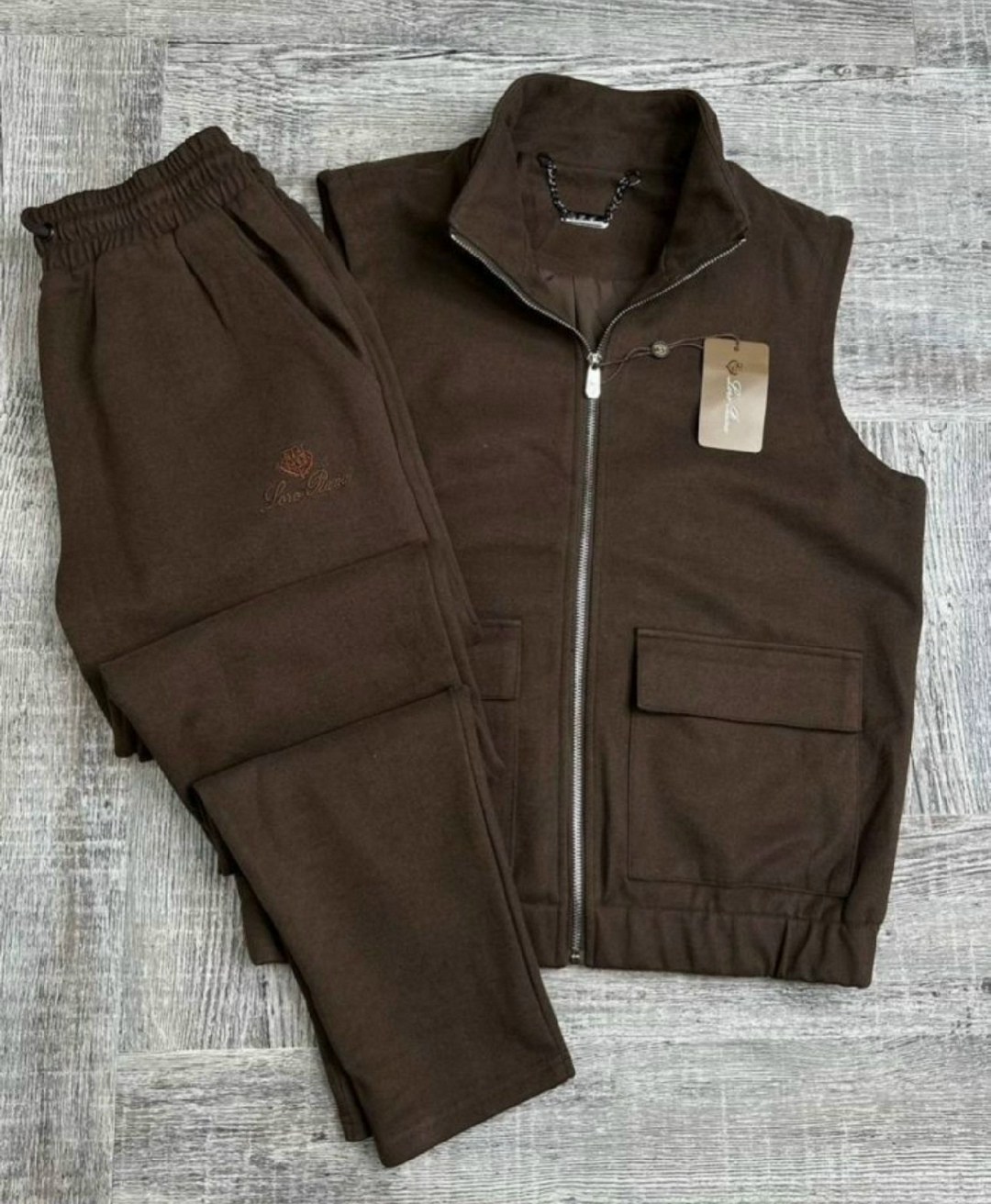 костюм loro piana мужской,костюм спортивный loro piana,спортивный костюм brunello cucinelli,костюм лоро пиано мужской,loro piana костюм