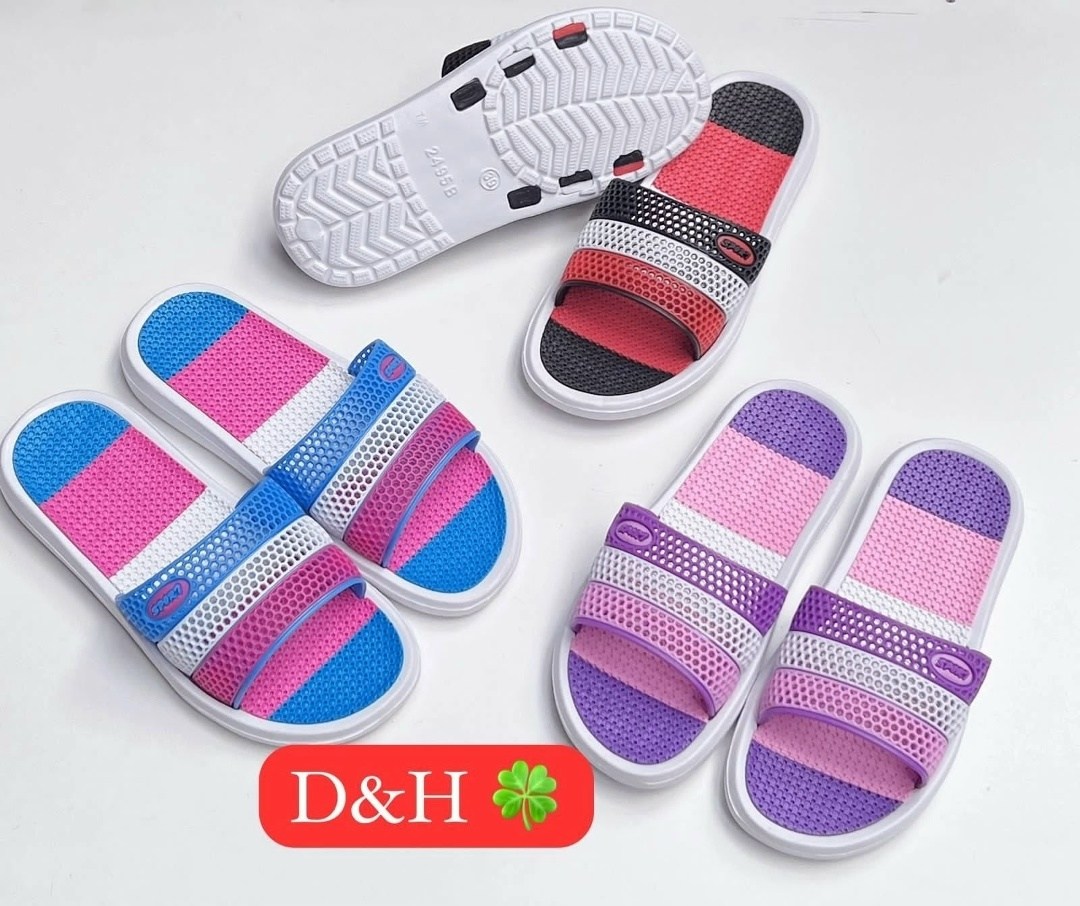 сланцы женские,,шлепки женские,шлепанцы от фирмы тенденс,шлепанцы женские