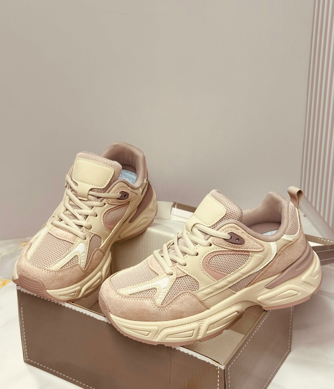 кроссовки женскиe,кроссовки,массивные кроссовки,,кроссовки для женщин