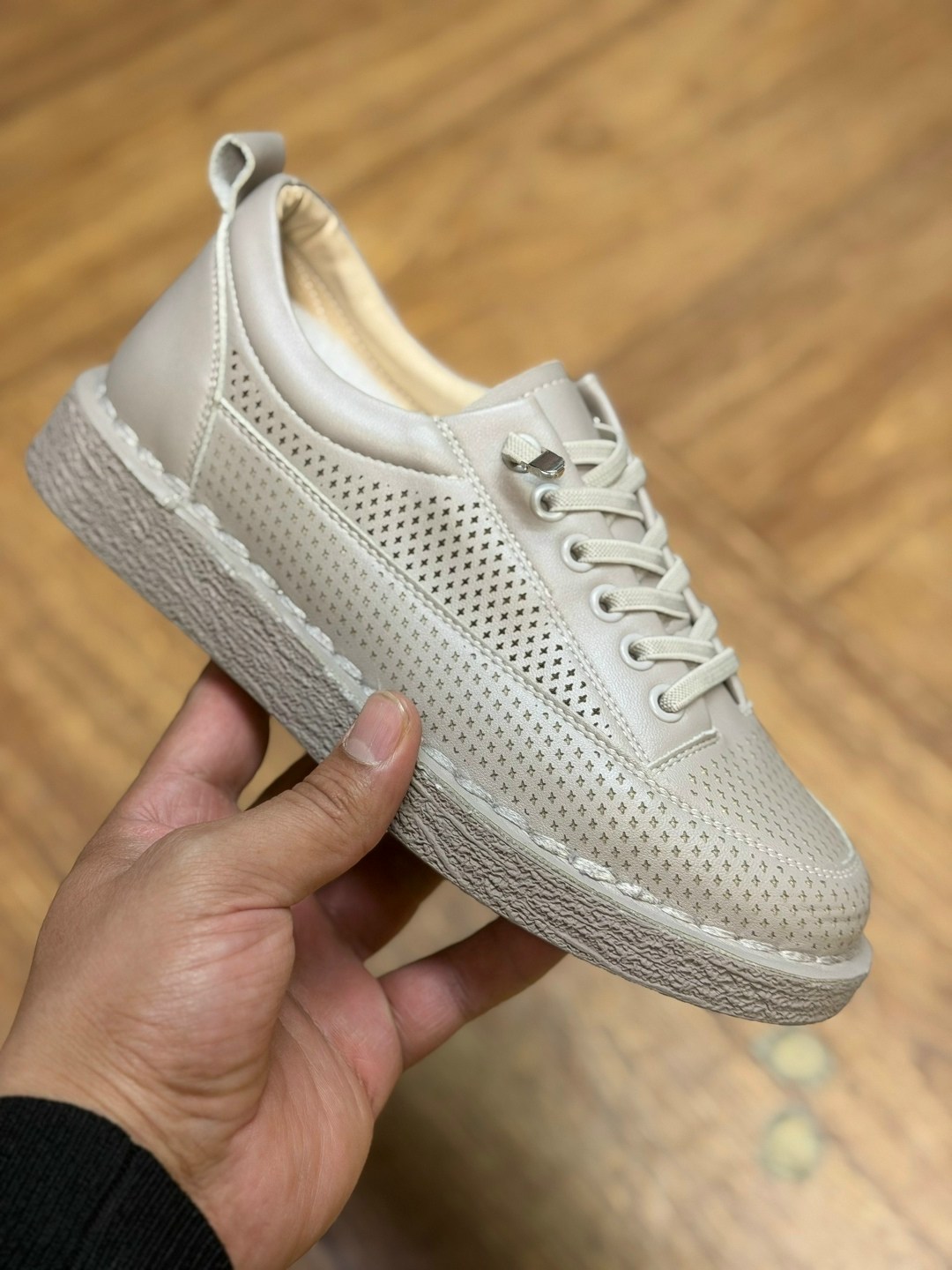 ,женские кроссовки, женская,кроссовки renzoni,обуви