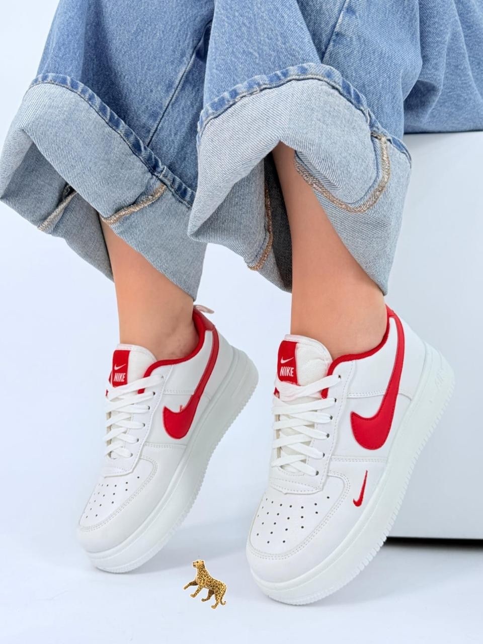 кроссовки,женская ,женские кроссовки,обуви,кроссовки nike женские