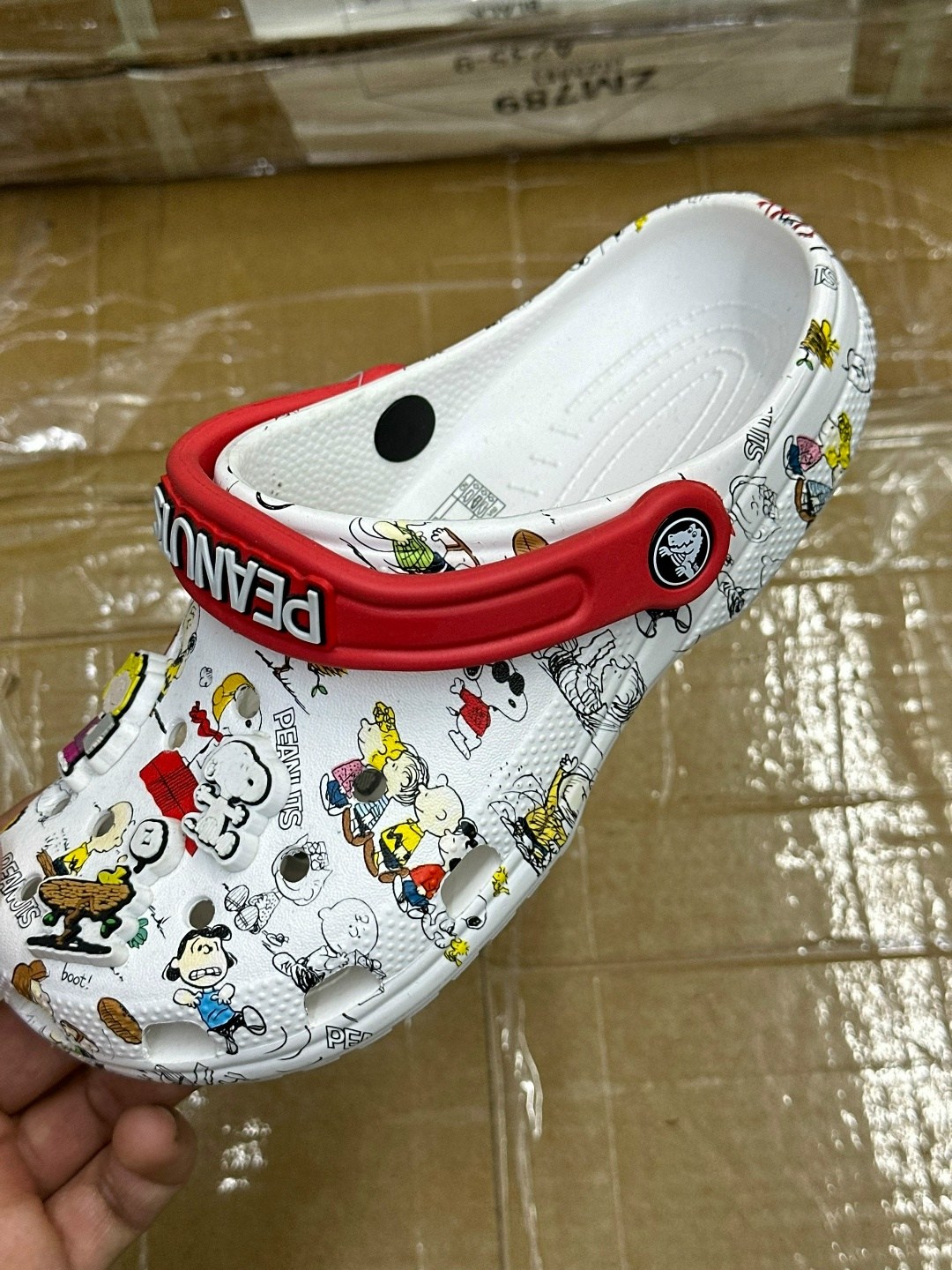 10 us crocs x spongebob patrick star classic clog,сандалии x spongebob squarepants classic clog patrick crocs розовый,crocs spongebob squarepants patrick star classic clog,,кроксы губка боб