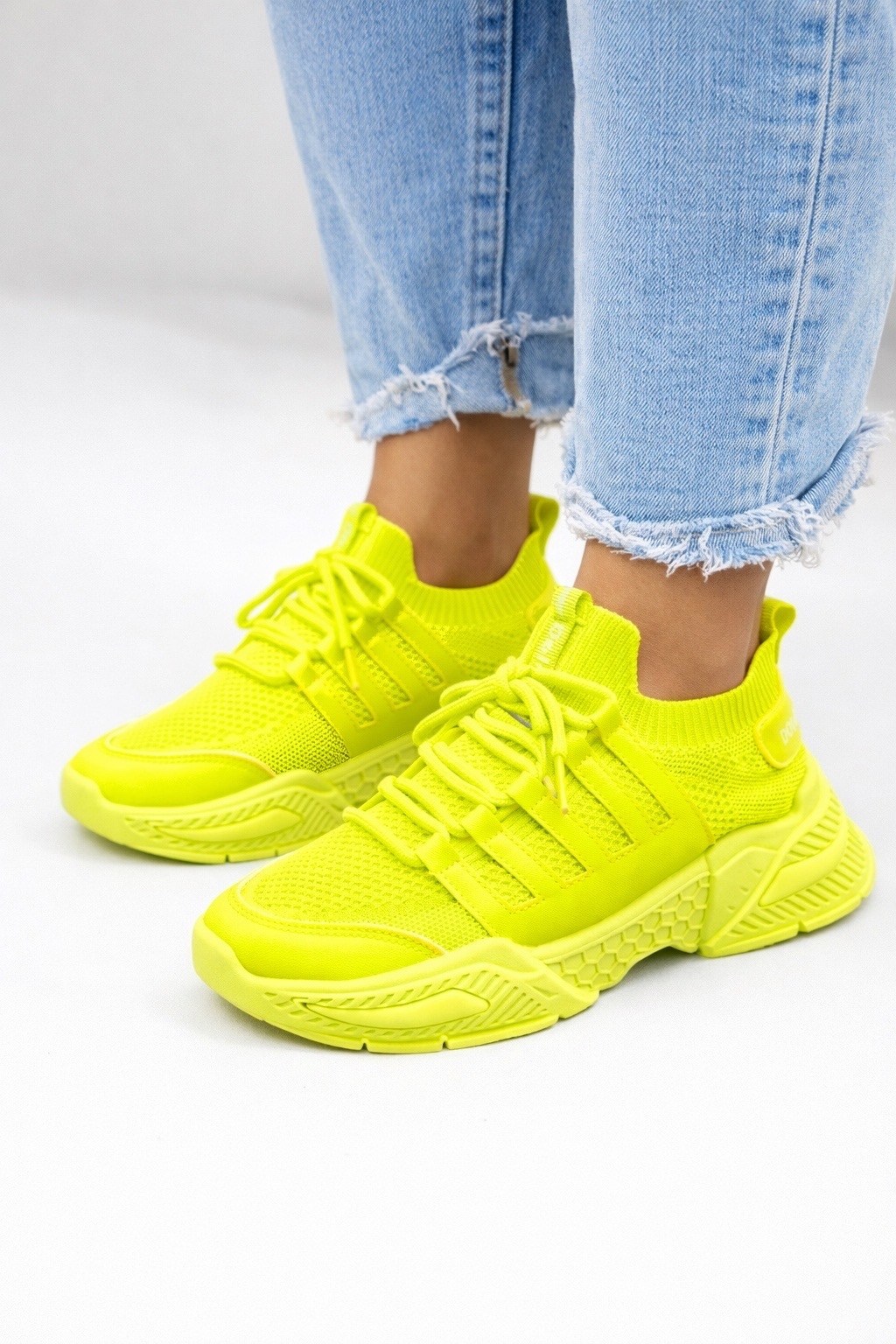 ,кроссовки женскиe,кроссовки повседневные,бежевые кроссовки,кроссовки бежевые женские