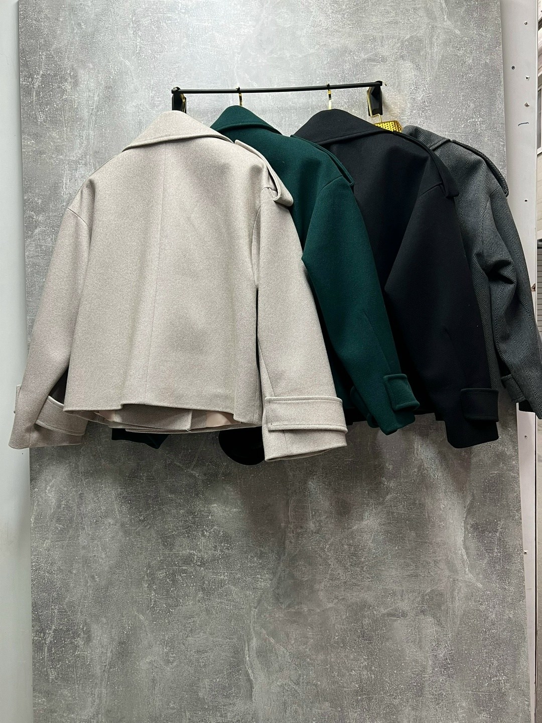 пальто женское,пальто короткие,пальто короткое демисезонное оверсайз riscalda,женская куртка косуха из пальтовой ткани,пальто короткое женское