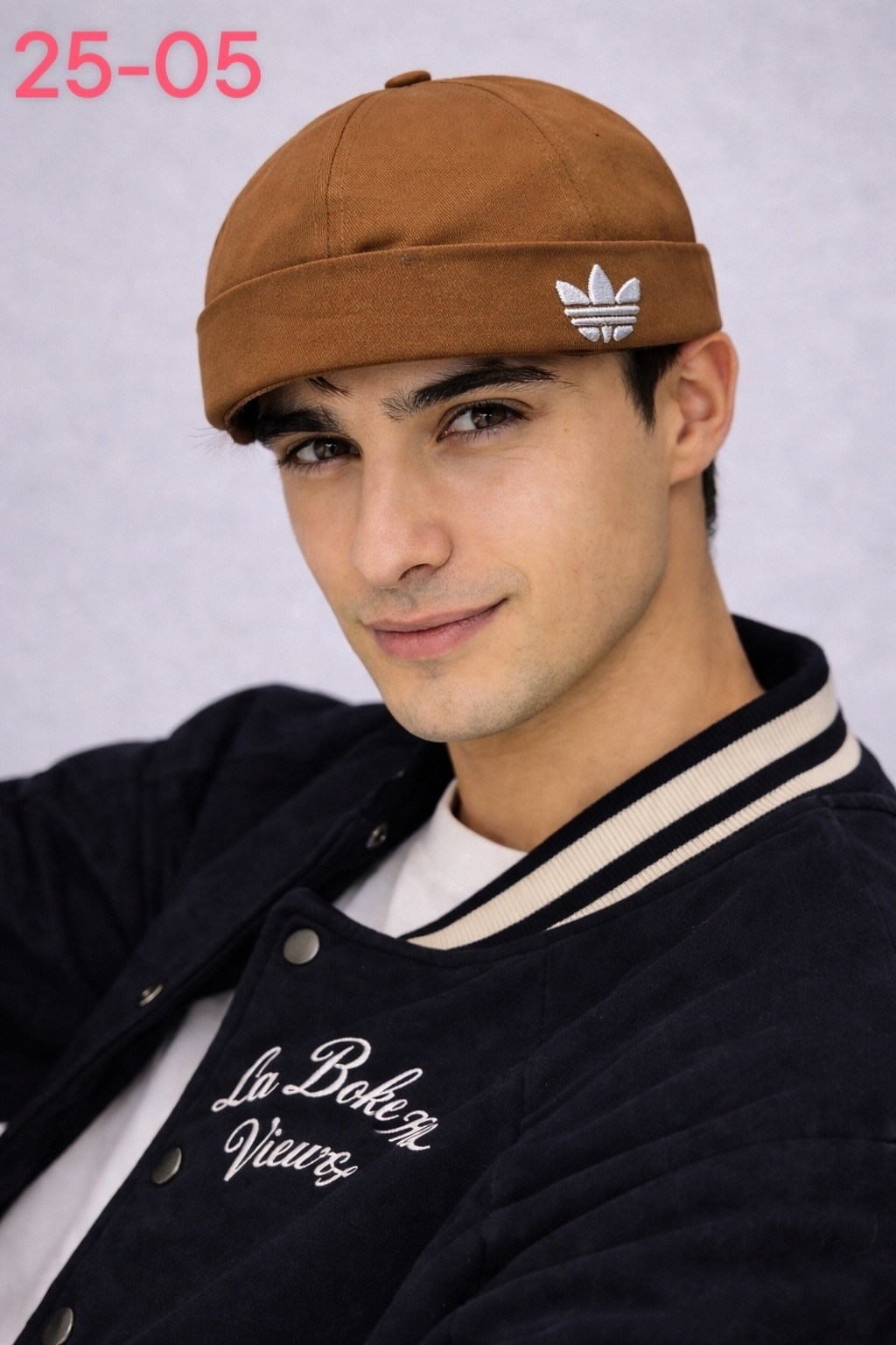 стильная бейсболка,стильная кепка,бейсболка летняя,кепка мужская,однотонная бейсболка