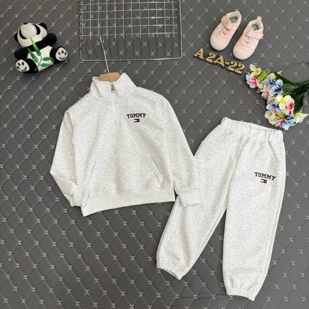 костюм спортивный для мальчика,спортивный костюм tommy hilfiger,костюм спортивный,детский спортивный костюм tommy hilfiger,одежда комплект