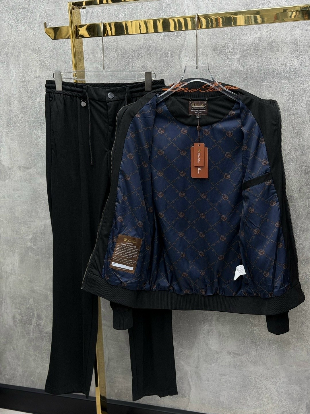 спортивный костюм brunello cucinelli,спортивный костюм loro piana,спортивный костюм мужской loro piana,мужские спортивные костюмы,спортивные костюм