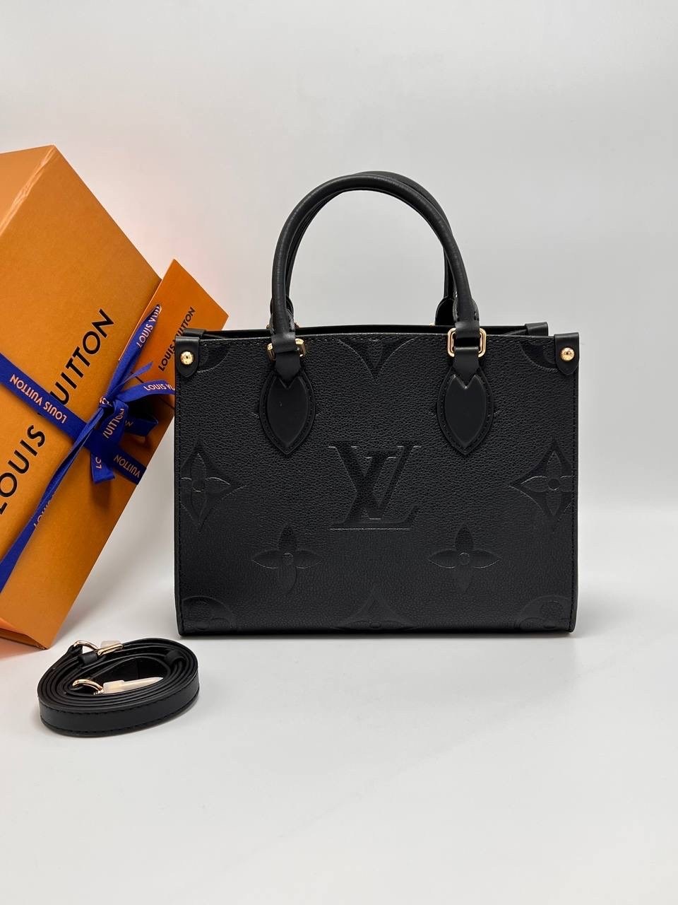 сумка louis vuitton,louis vuitton сумка женская,сумка луи виттон женская черная,louis vuitton сумка тоут,louis vuitton lv onthego pm tote monogram empreinte black