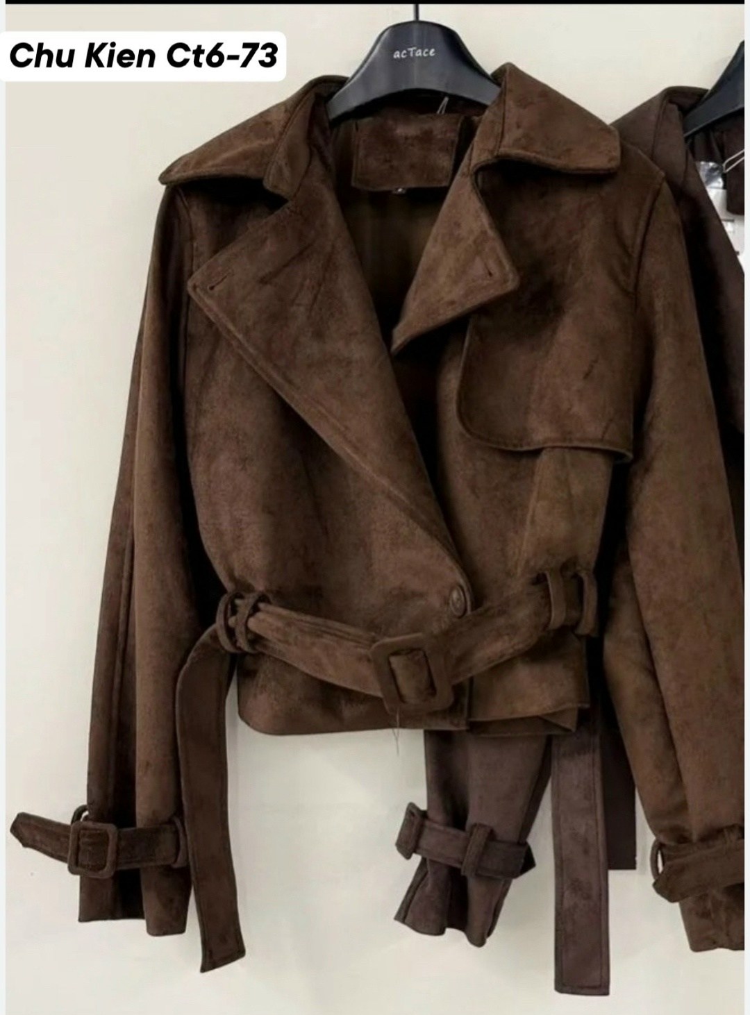 классическая коричневая замшевая женская куртка с поясом,куртка косуха замшевая коричневая с поясом tadari,замшевые куртки,куртка замшевая женская,замшевая куртка с поясом