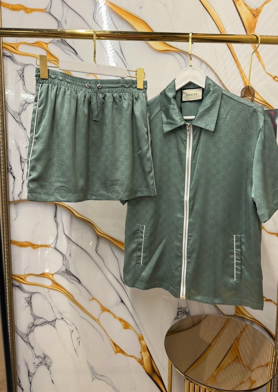 женская шелковая пижама с шортами,женская пижама,пижама с шортами женская,шелковая пижама женская,пижама с шортами