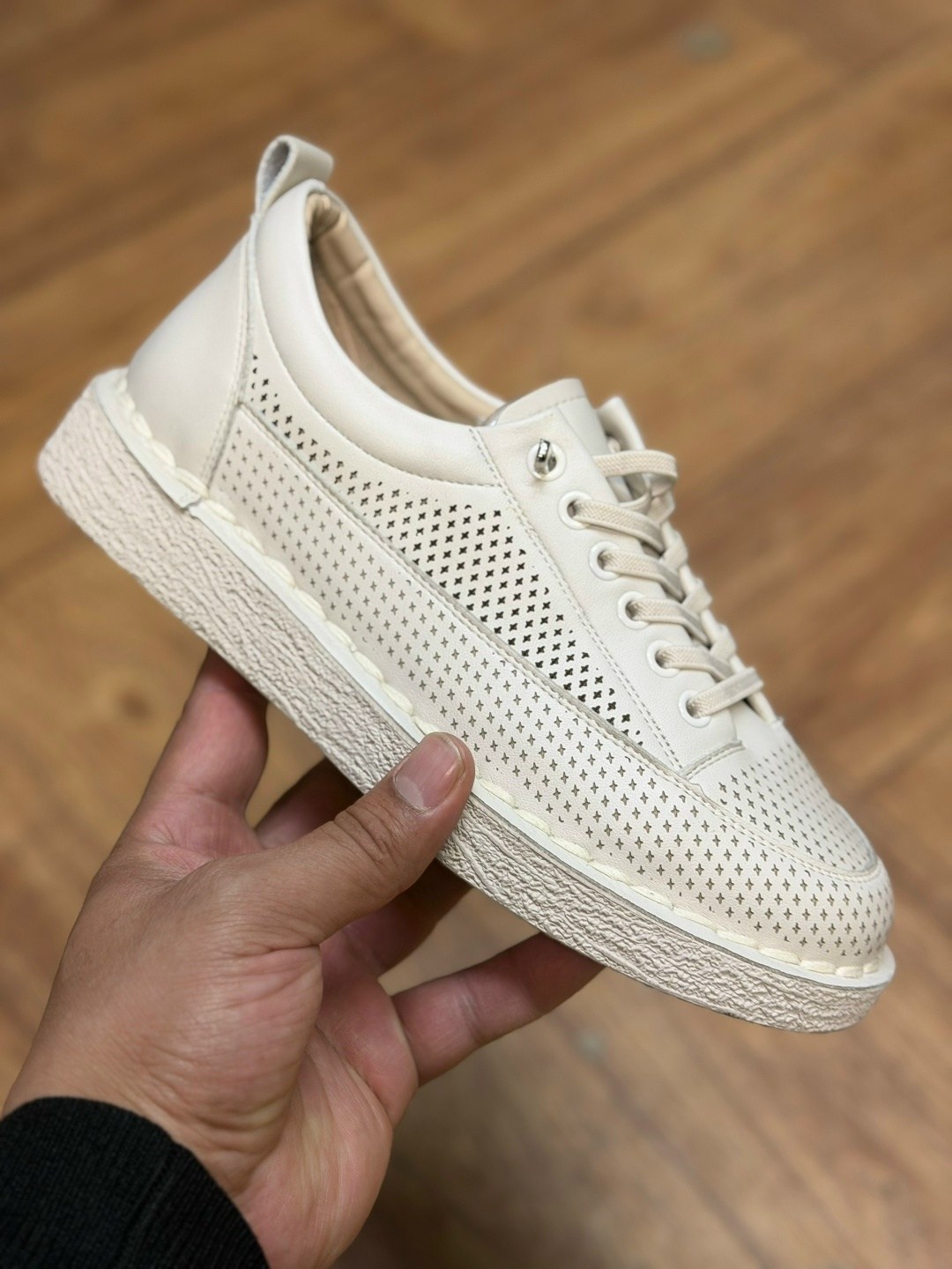 ,женские кроссовки, женская,кроссовки renzoni,обуви