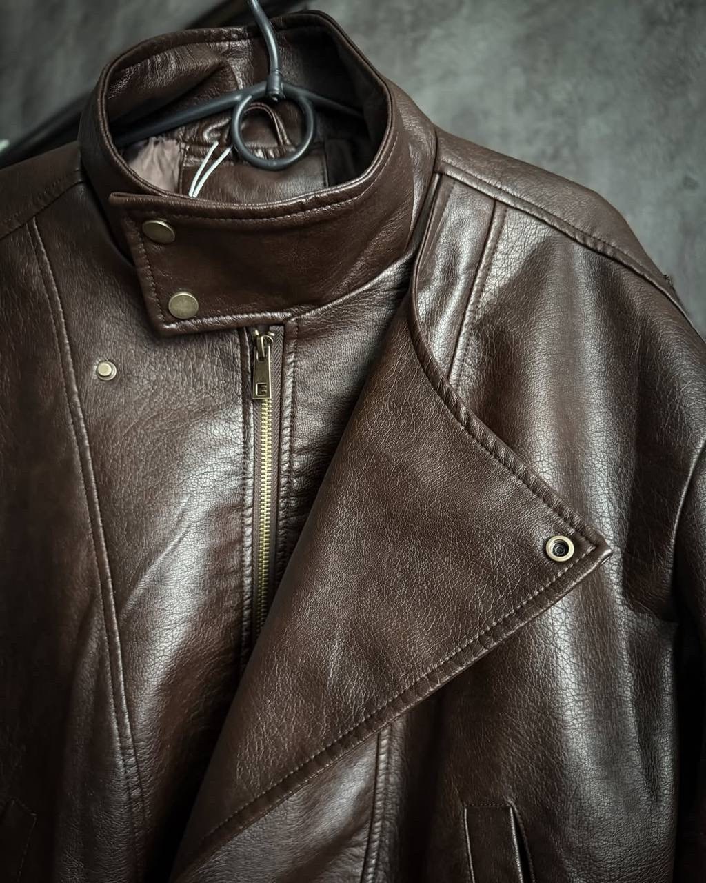 кожаная куртка,женская кожаная куртка,кожаная куртка yves saint laurent,модные кожаные куртки,куртка женская