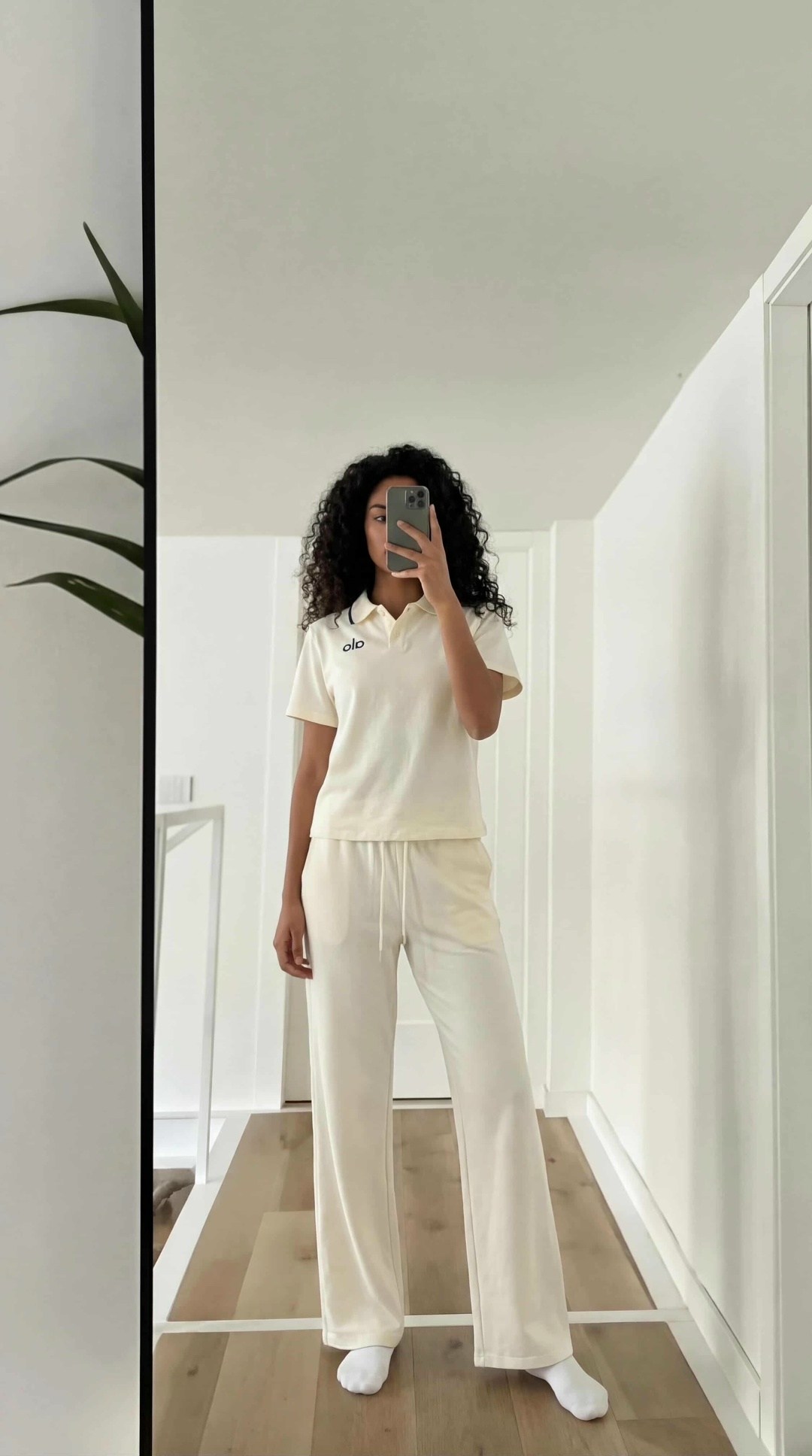 кудрявая девушка,женщин,девушка,красива девушка,curly hair model