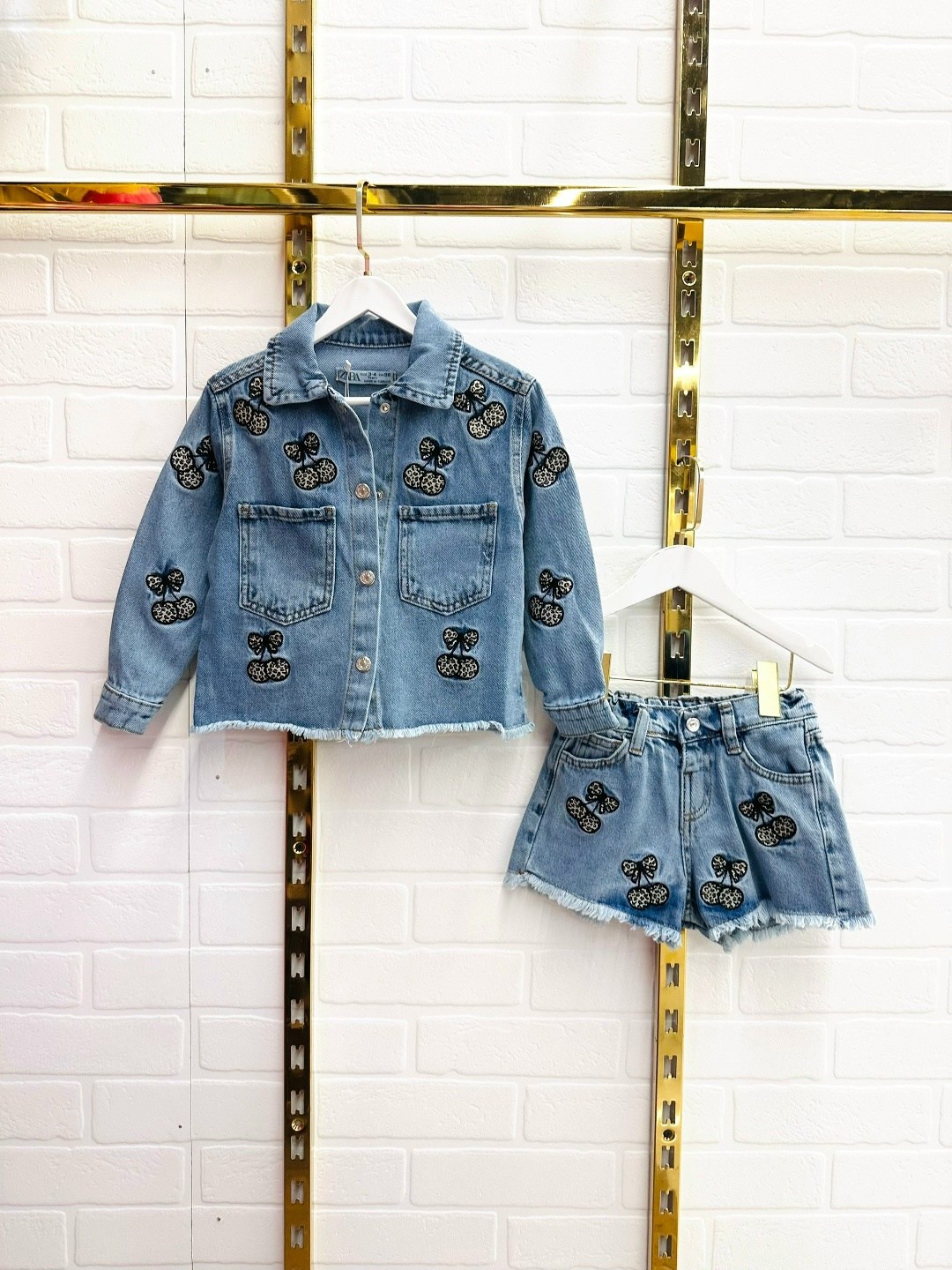 ребенок,джинсовая куртка для девочек,мода дети,стильные дети,детская мода