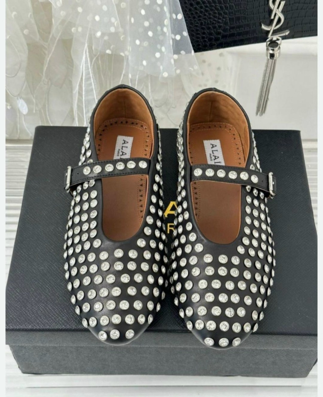 alaia балетки,,балетки женские,туфли со стразами,стильная