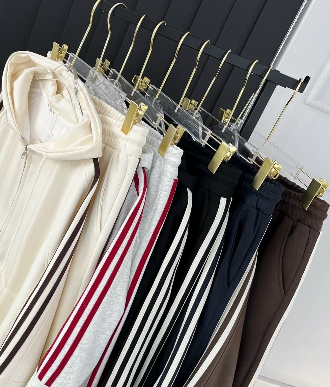 спортивный костюм,костюм спортивный женский,спортивный костюм спортивные костюмы,повседневный спортивный костюм,спортивный костюм celine