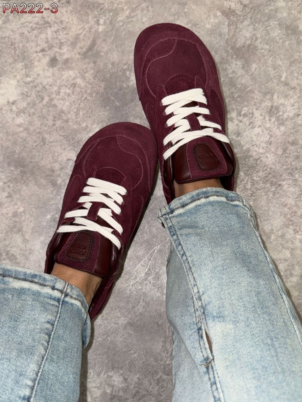 бордовые кроссовки, мода,кеды bottega veneta,бордовые кроссовки женские,бордовые кроссовки,замшевые кроссовки