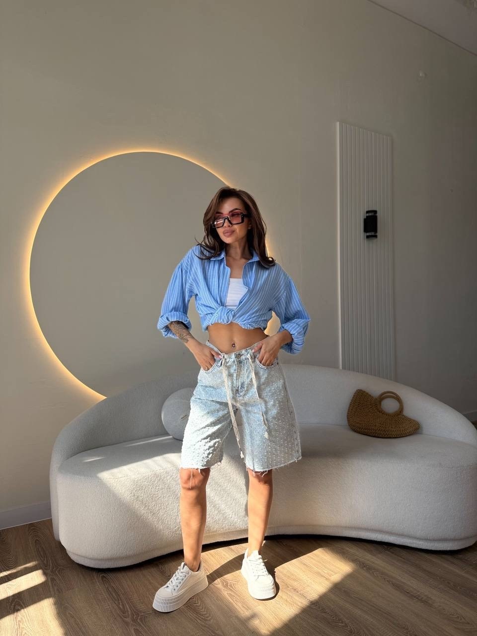 шорты джинсовые,шорты джинсовые женская,джинсовые шорты бермуды,шорты женские джинсовые со стразами,шорты женские