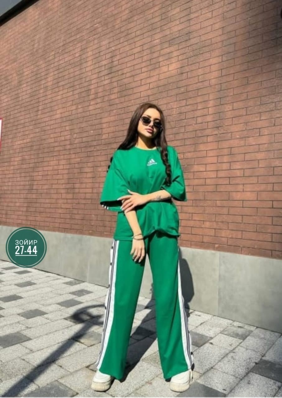 женские костюмы спортивные,костюм спортивные женские костюмы,костюм с лампасами женский в спортивном стиле,костюм двойка женская,костюм двойка спортивный женский