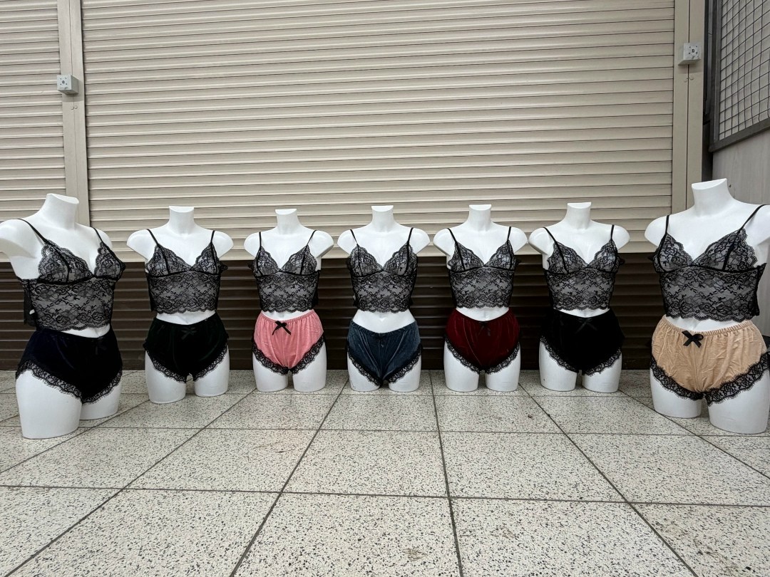 комплект женского нижнего белья,комплект нижнего белья,белье женское нижнее,нижнего белья,женские белье