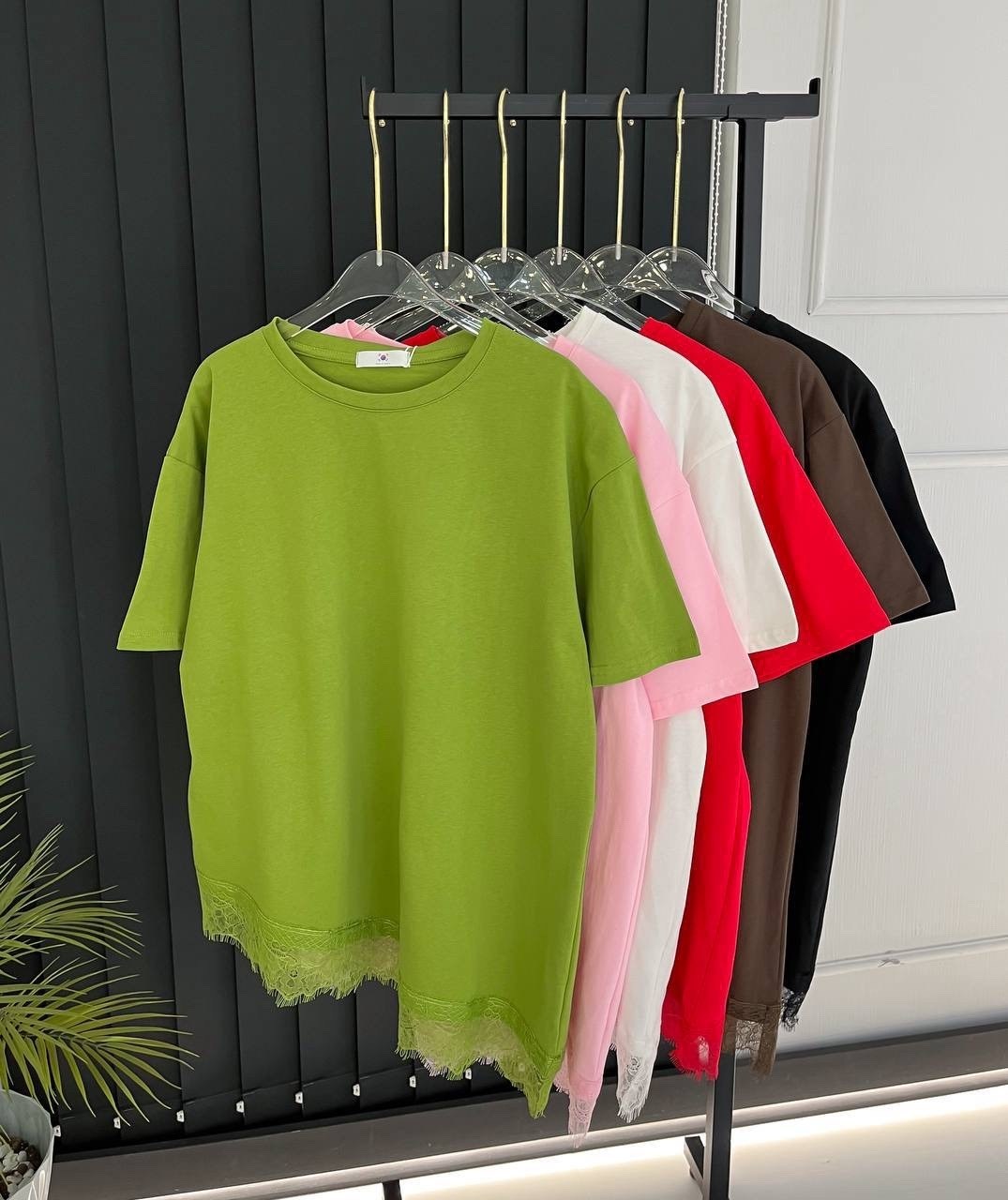 одежда с кружевом,футболка с кружевами,майка с кружевами,белая футболка с кружевом,блузка туника