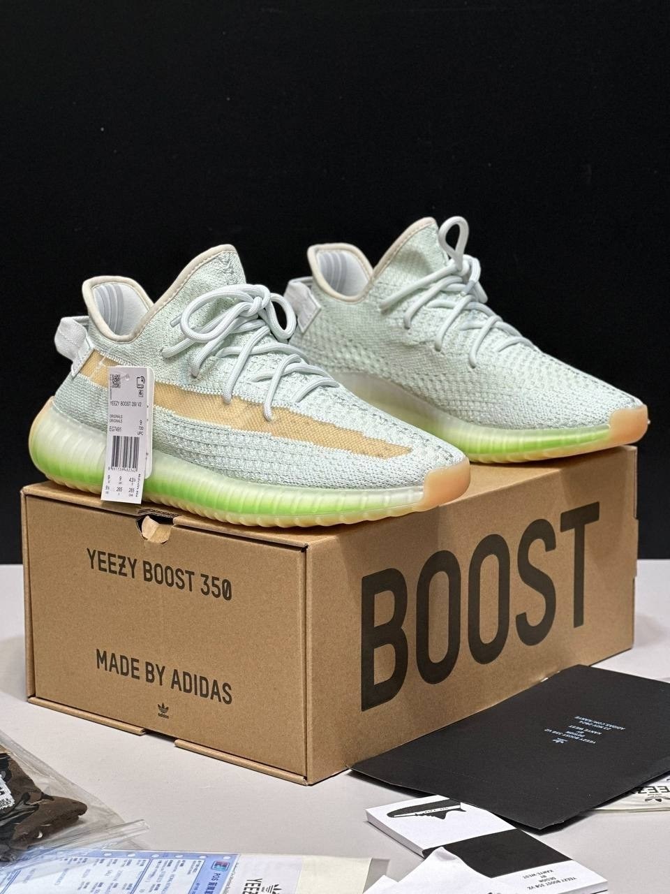 adidas yeezy boost 350 v2 hyperspace,adidas yeezy boost 350 v 2,adidas yeezy boost 350 v2 tail light,adidas yeezy boost 350,кроссовки adidas yeezy boost 350