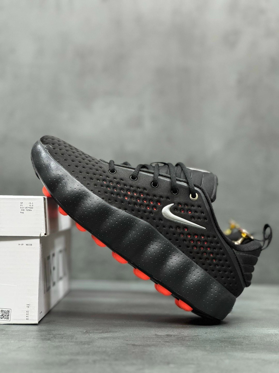 кроссовки,кроссовки nike,,кроссовки черные,nike mind 002