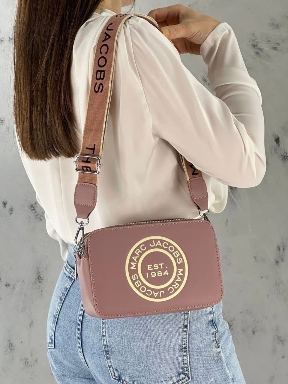 сумки через плечо marc jacobs,женская сумка через плечо marc jacobs,брендовые сумочки,marc jacobs сумка,сумка кросс боди marc jacobs