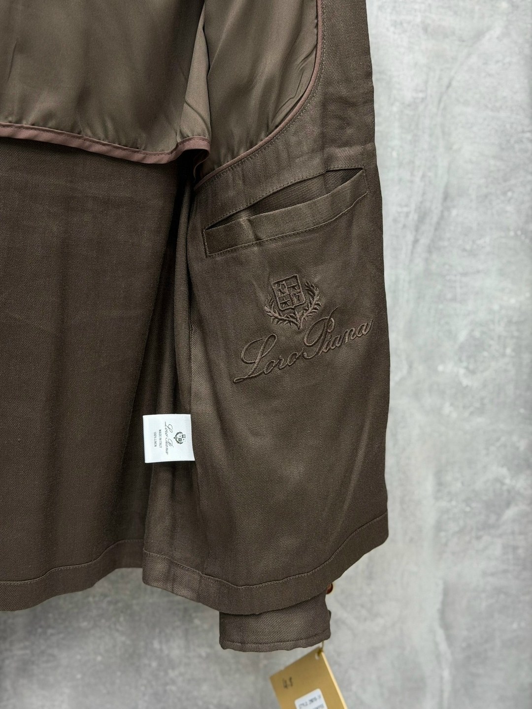 спортивный костюм brunello cucinelli,костюм brunello cucinelli,костюм loro piana,льняной костюм brunello cucinelli,мужской льняной костюм