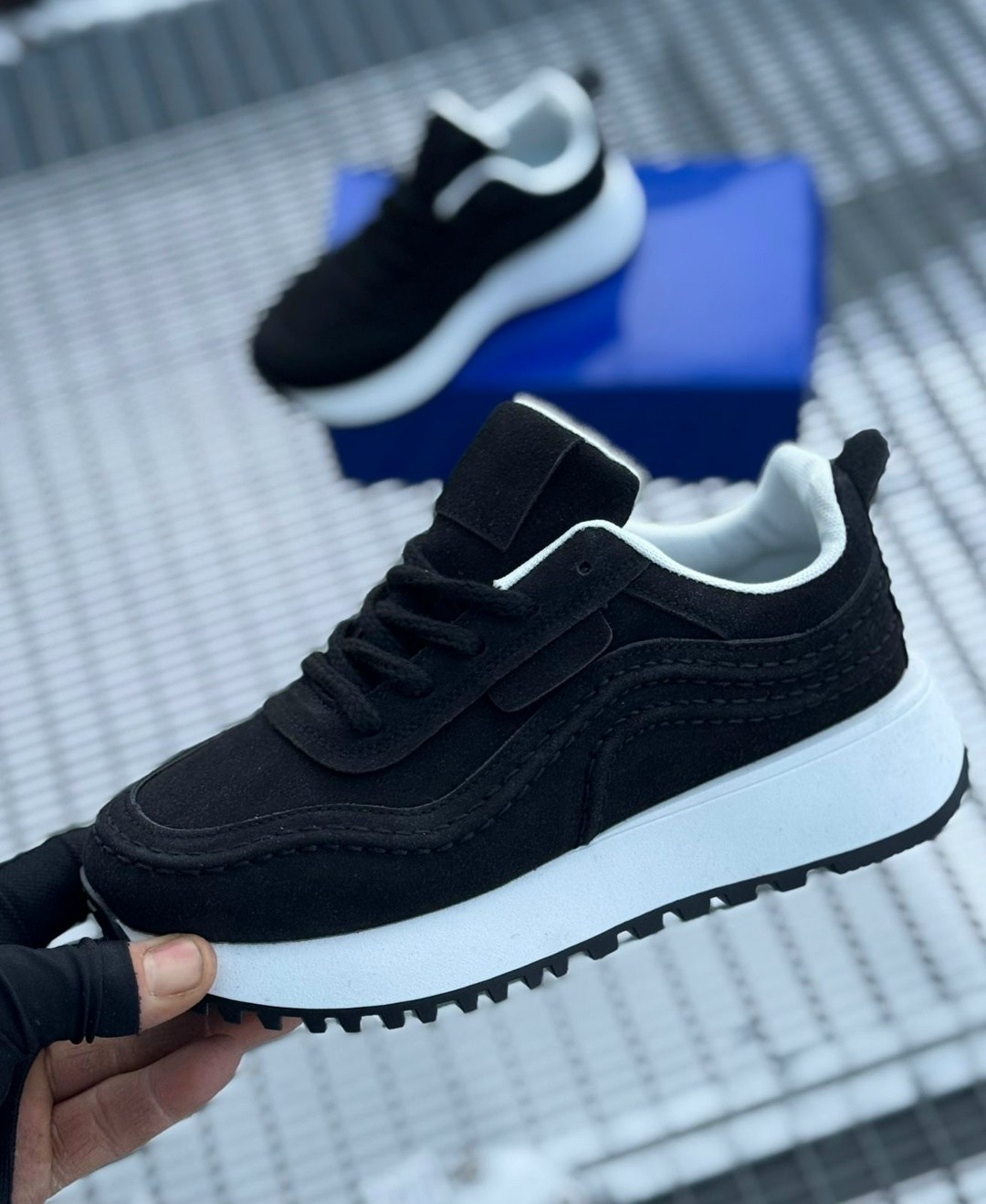 ,черные кроссовки,кроссовки женские черные,кроссовки женские,полуботинки утепленные замшевые на платформе на шнуровке yzynx цвет черный