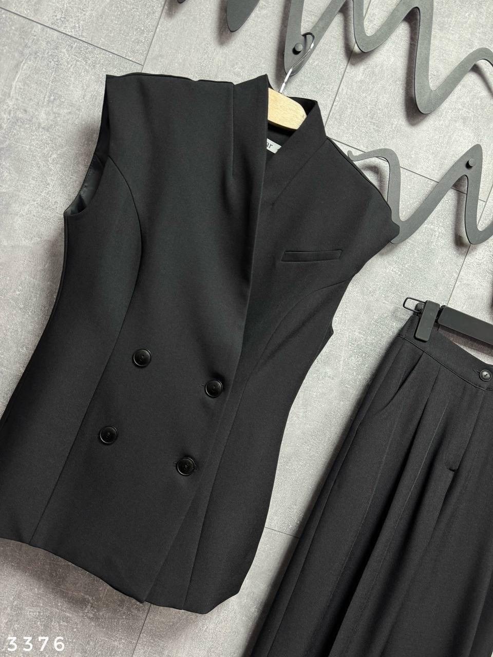 брючный костюм женский,брючный костюм,брючный костюм с жилетом,костюм двойка жилетка с объемными плечами+ брюки,женский костюм