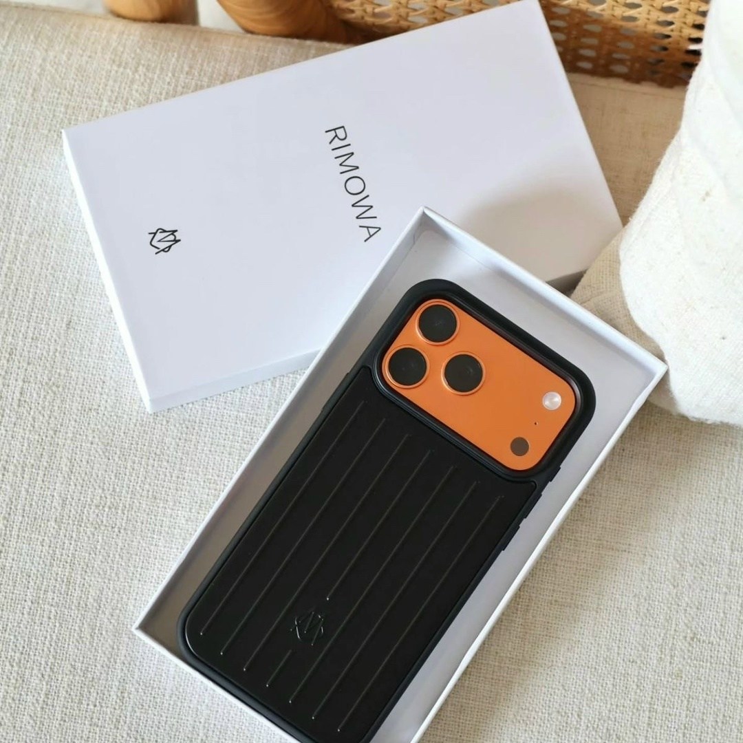 чехол для смартфона apple rimowa серебристый алюминиево-магниевый сплав,rimowa iphone case aluminum silver for iphone 15 pro,чехол для iphone 17 pro max,чехлы для iphone,iphone 17 pro max