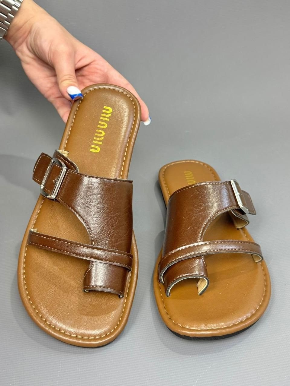 ,шлёпанцы женские,шлепки фенди,кожаные шлепанцы,шлепки женские