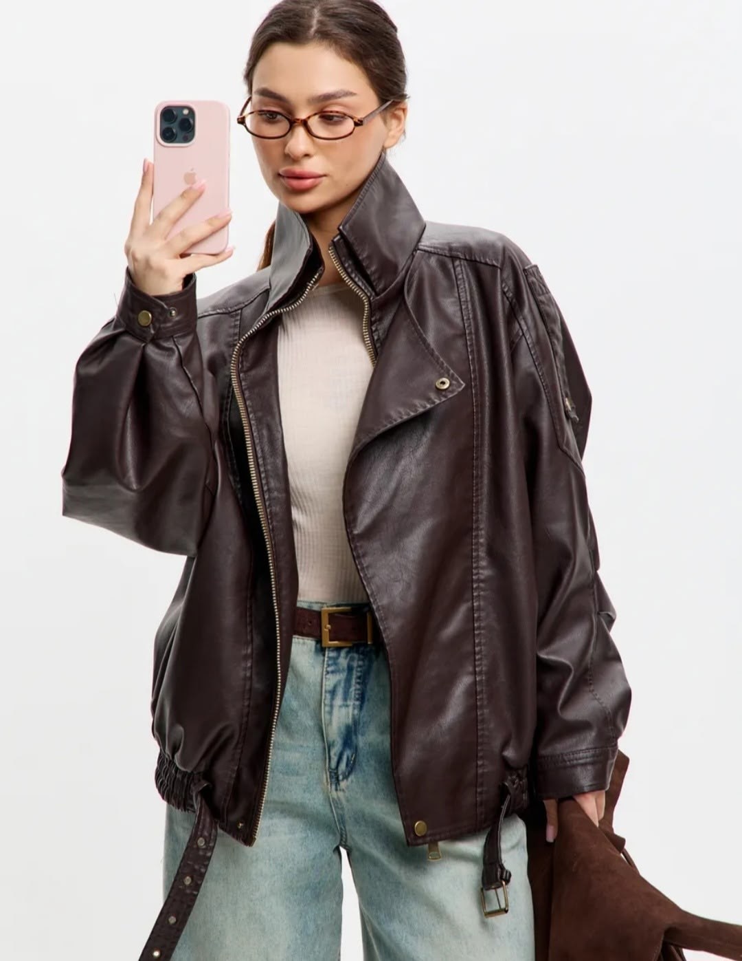 кожаная куртка,кожаный бомбер женский,куртка женская,кожаная куртка женская