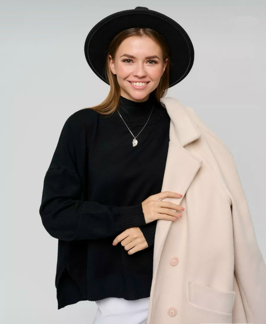 свитер женский черный,свитер женский,свитер женский оверсайз,классический свитер оверсайз,черный свитер оверсайз