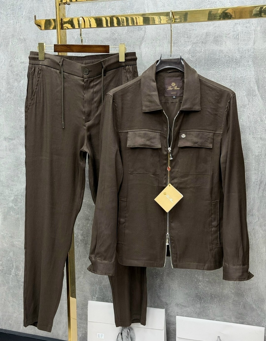 спортивный костюм brunello cucinelli,костюм brunello cucinelli,костюм loro piana,льняной костюм brunello cucinelli,мужской льняной костюм