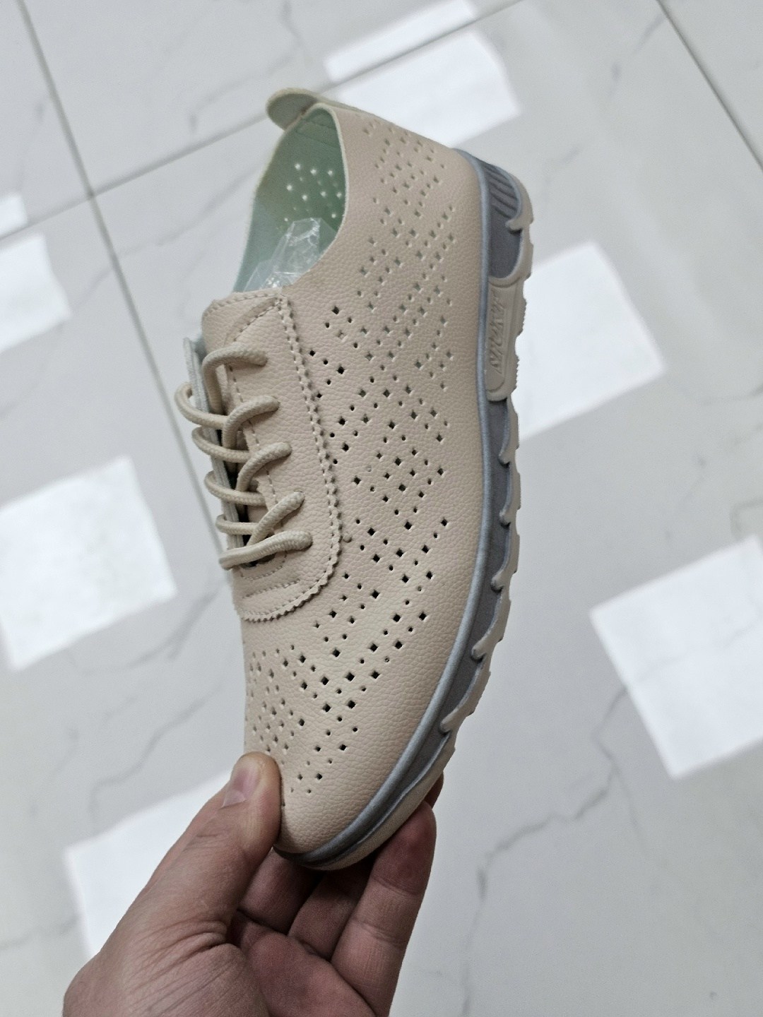 ,кроссовки женскиe, женская,кеды женски,кроссовки женские летние