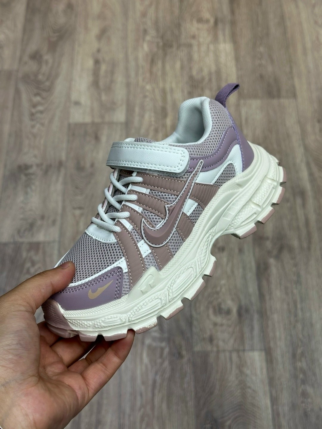 ,женские кроссовки,кроссовки эко,кроссовки adidas,кроссовка