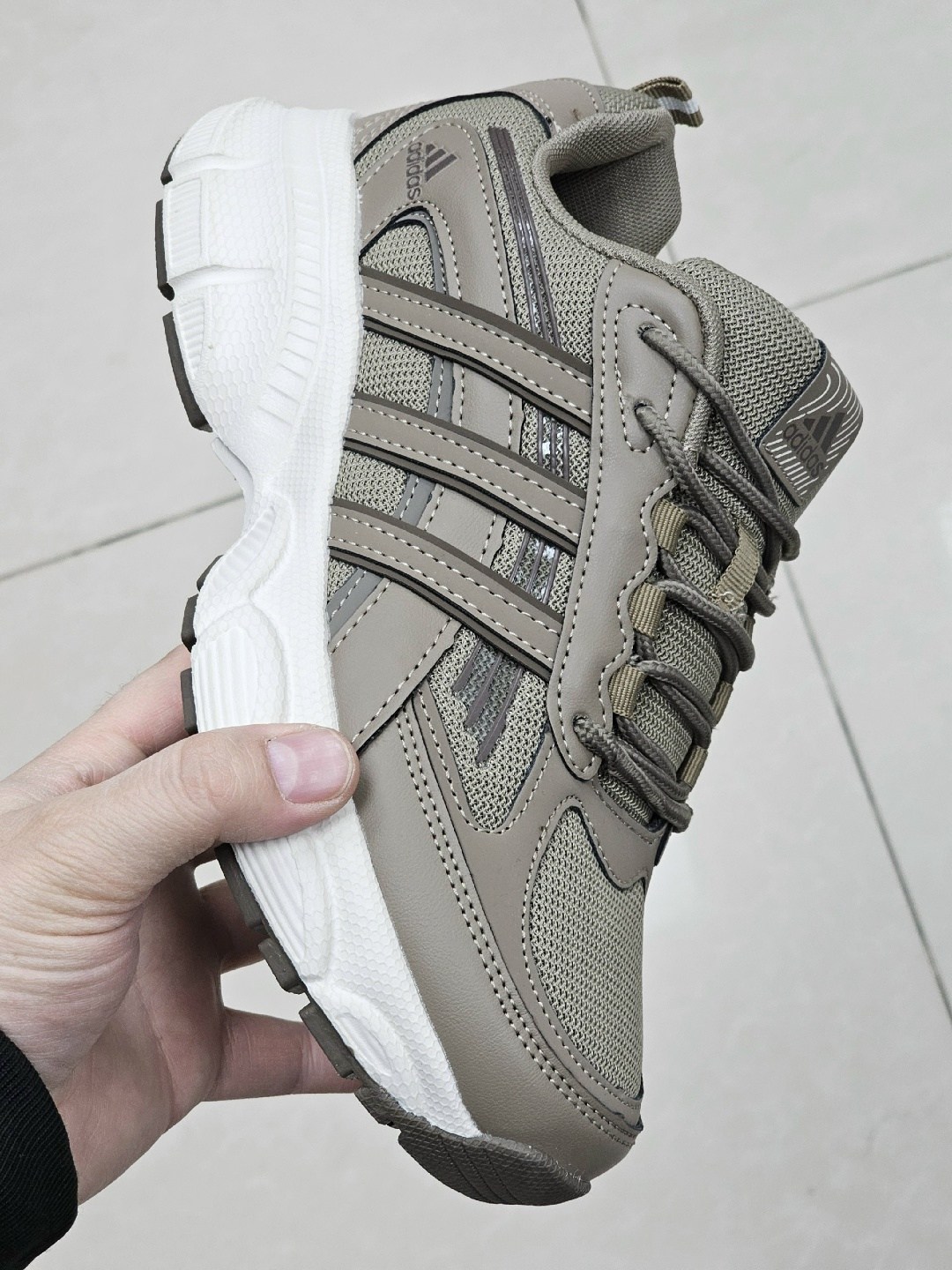 кроссовки adidas,кроссовки adidas мужские,женские кроссовки,кроссовки мужские adidas летние,кроссовка