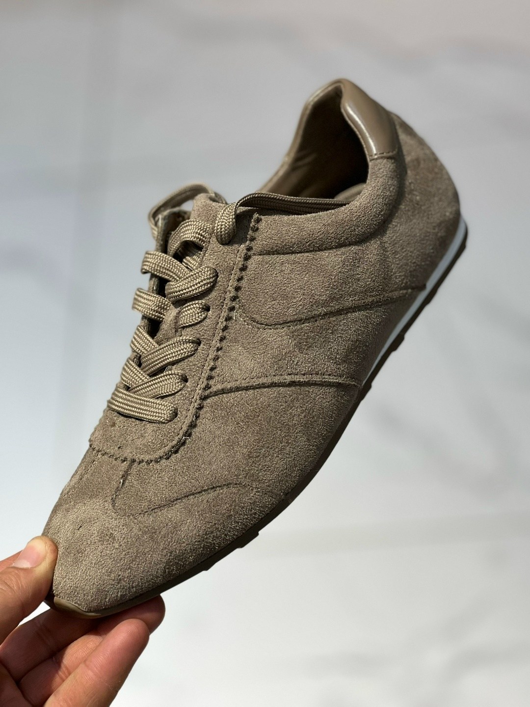 ,замшевые кроссовки,женские кроссовки,повседневные кроссовки, женская