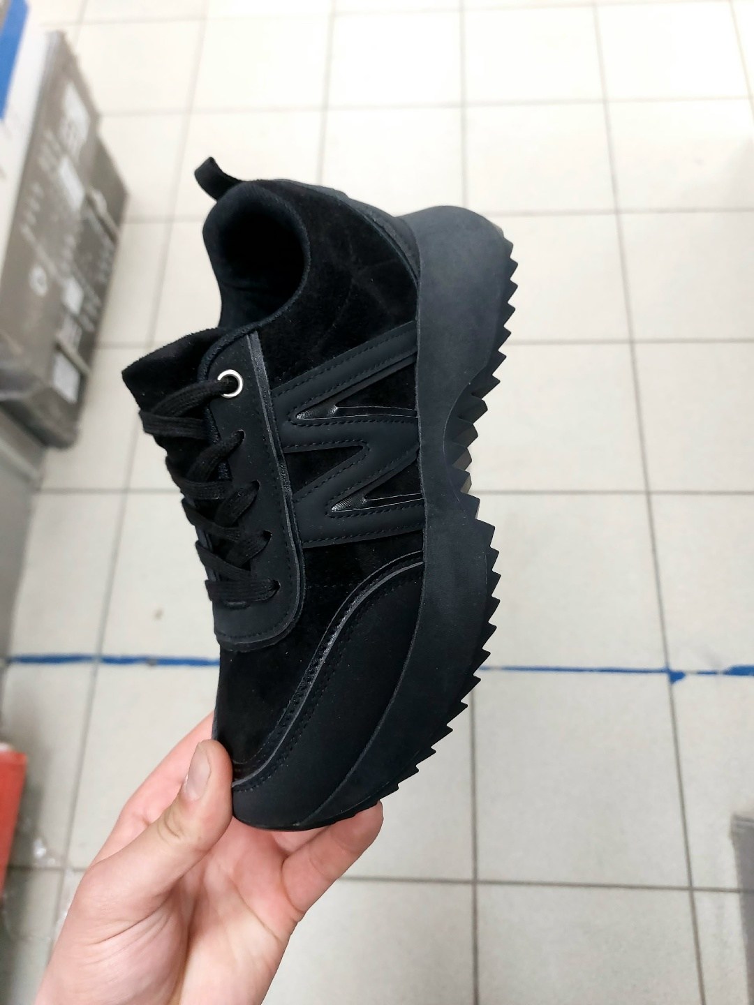 ,женские кроссовки,кроссовки женские белые,белые кроссовки, кроссовки