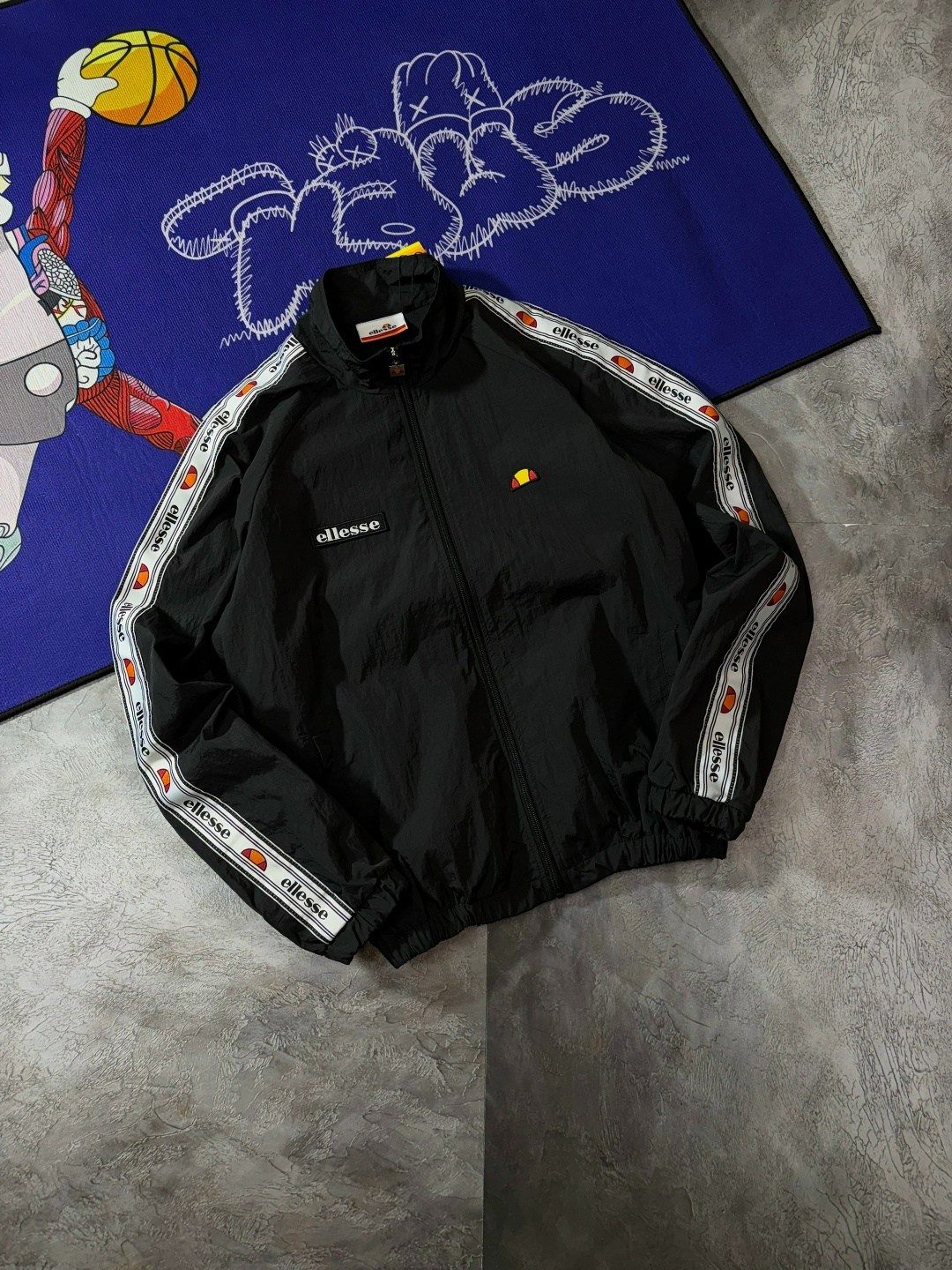 куртка ellesse,ветровка ellesse,легкая куртка,куртка мужской